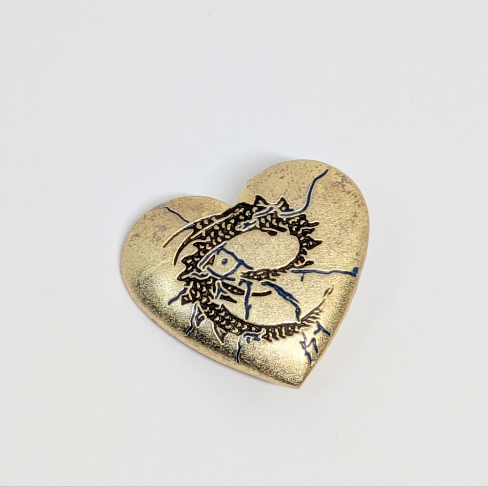 Variety C.C. TCF 2006 Eragon Dragon Gold Tone & Blue Heart Shaped Pin